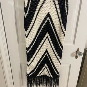 Chic Black and White Chevron Fringe Skirt